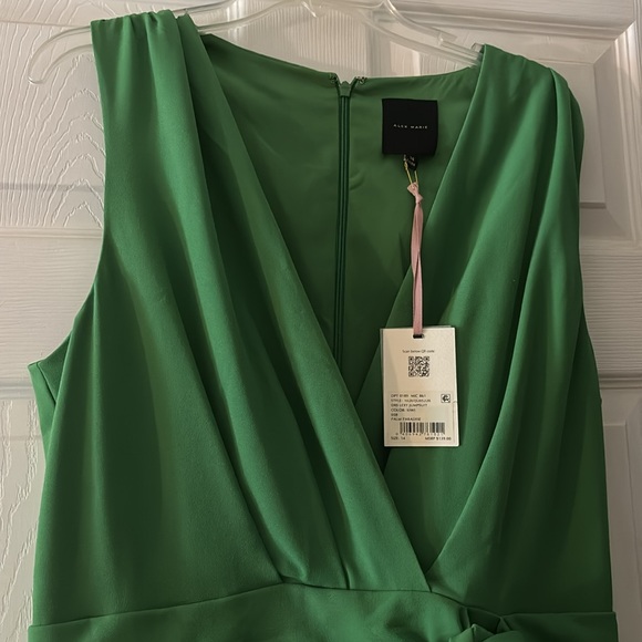 Woman jumpsuit - Picture 5 of 6